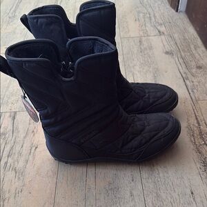 Columbia Black Quilted Winter Boots